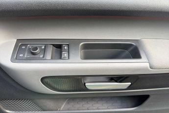 Volkswagen ID. Buzz 150kW Life Pro 77kWh 5dr Auto