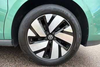 Volkswagen ID. Buzz 150kW Life Pro 77kWh 5dr Auto