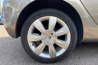 Renault Clio 1.2 TCE Privilege 5dr