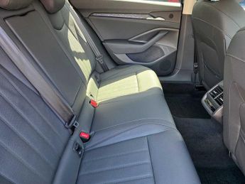 SKODA Superb 1.5 TSI iV SE L DSG 5dr