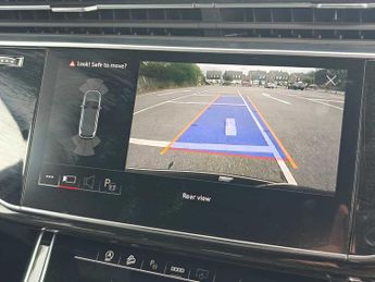 Audi Q7 Black Edition 55 TFSI quattro 340 PS tiptronic