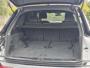 Audi Q7 Black Edition 55 TFSI quattro 340 PS tiptronic