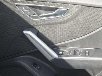Audi Q2 Sport 35 TFSI  150 PS S tronic
