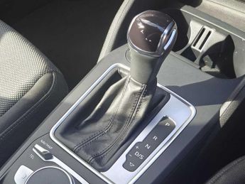 Audi Q2 Sport 35 TFSI  150 PS S tronic