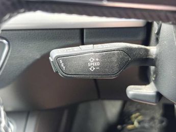 Audi Q5 S line 50 TFSI e quattro 299 PS S tronic