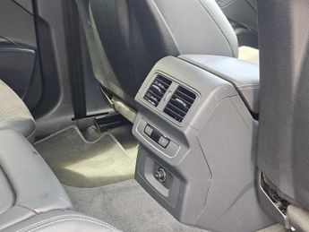 Audi Q5 S line 50 TFSI e quattro 299 PS S tronic
