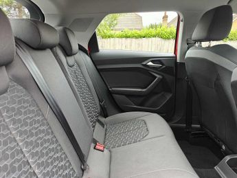 Audi A1 Sportback Sport 30 TFSI  110 PS S tronic