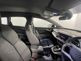 Audi Q4 E-tron Q4  Sport 45 e-tron  210,00 kW