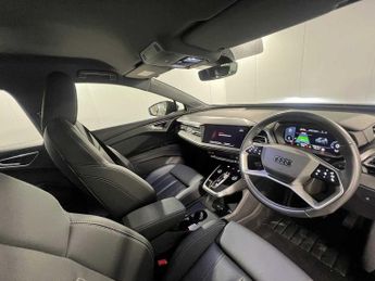 Audi Q4 E-tron Q4  Sport 45 e-tron  210,00 kW