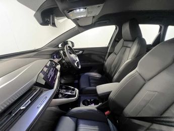 Audi Q4 E-tron Q4  Sport 45 e-tron  210,00 kW