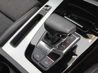 Audi Q5 S line 45 TFSI quattro 265 PS S tronic