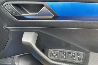 Volkswagen T-roc 1.5 TSI EVO Design 5dr DSG