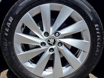 SKODA Octavia 1.5 TSI 150 e-TEC SE L 5dr DSG