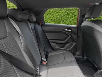 Audi A1 Sportback Black Edition 35 TFSI  150 PS S tronic