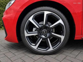 Audi A1 Sportback Black Edition 35 TFSI  150 PS S tronic