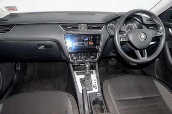 SKODA Octavia Estate 1.5 TSI (150ps) SE Drive ACT DSG