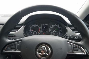 SKODA Octavia Estate 1.5 TSI (150ps) SE Drive ACT DSG