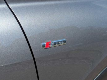 Audi Q4 E-tron Q4  S line 40 e-tron  150,00 kW