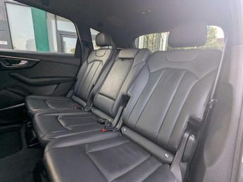 Audi Q7 Black Edition 50 TDI quattro 286 PS tiptronic