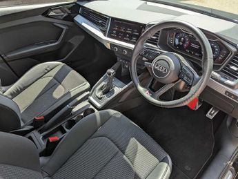 Audi A1 Sportback S line 30 TFSI  116 PS S tronic