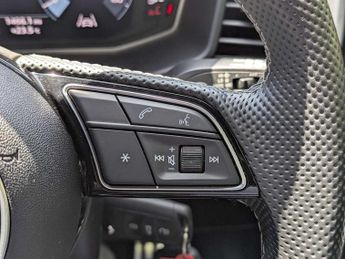 Audi A1 Sportback S line 30 TFSI  116 PS S tronic