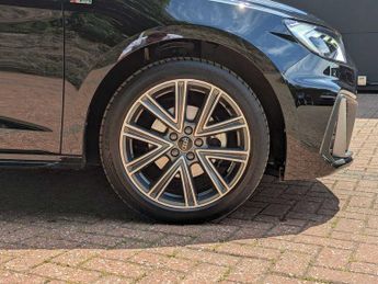 Audi A1 Sportback S line 30 TFSI  116 PS S tronic