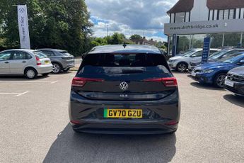 Volkswagen ID.3 150kW Family Pro Performance 58kWh 5dr Auto