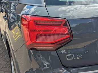 Audi Q2 S line 35 TFSI  150 PS S tronic