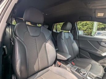 Audi Q2 S line 35 TFSI  150 PS S tronic