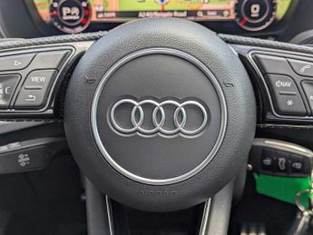 Audi Q2 S line 35 TFSI  150 PS S tronic