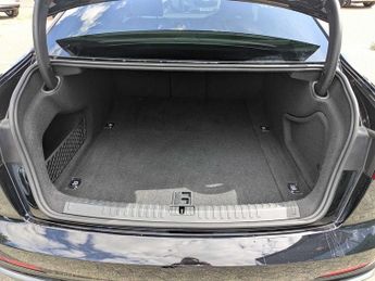 Audi A6 S line 40 TFSI  204 PS S tronic