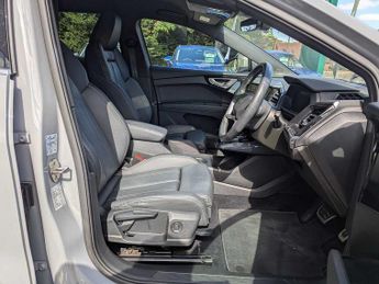 Audi Q4 E-tron Q4  S line 50 e-tron quattro 220,00 kW