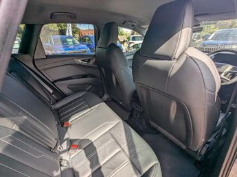 Audi Q4 E-tron Q4  S line 50 e-tron quattro 220,00 kW