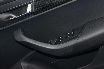 SKODA Karoq SUV 1.5 TSI (150ps) SE L ACT DSG