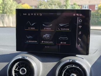Audi Q2 Sport 35 TFSI  150 PS S tronic