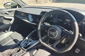 Audi A3 Saloon Black Edition 35 TFSI  150 PS S tronic