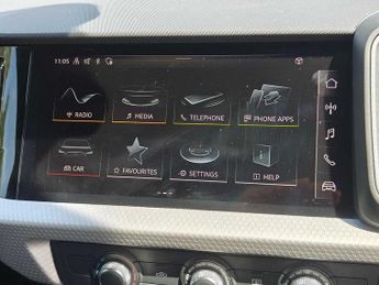 Audi A1 Sportback S line 30 TFSI  110 PS S tronic
