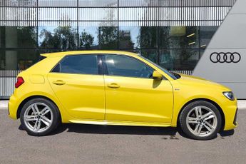 Audi A1 Sportback S line 30 TFSI  110 PS S tronic