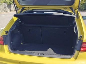 Audi A1 Sportback S line 30 TFSI  110 PS S tronic