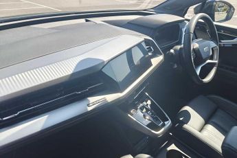 Audi Q4 E-tron Q4  Sport 45 e-tron  210,00 kW