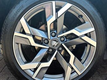SKODA Karoq 2.0 TSI Sportline Edition 4x4 5dr DSG