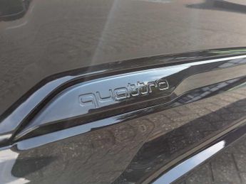 Audi Q7 Black Edition 45 TDI quattro 231 PS tiptronic