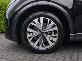Audi Q4 E-tron Q4  Sport 40 e-tron  150,00 kW