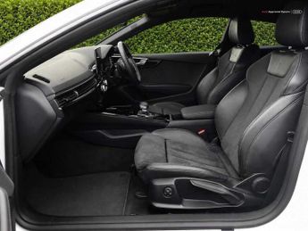 Audi A5 Coup- Black Edition 35 TFSI  150 PS S tronic