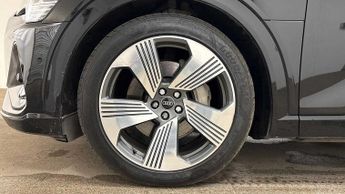 Audi e-tron S line 50 quattro 230,00 kW