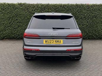 Audi Q7 Black Edition 55 TFSI quattro 340 PS tiptronic