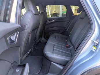 Audi Q4 E-tron Q4  (S) Black Edition 40 e-tron  150,00 kW