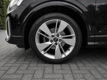 Audi Q2 S line 35 TFSI  150 PS S tronic