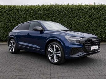 Audi Q8 Black Edition 55 TFSI quattro 340 PS tiptronic