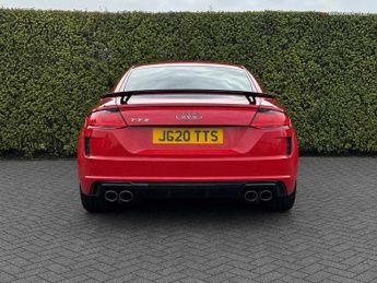 Audi TT S Coup- Black Edition TFSI  306 PS S tronic
